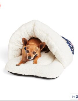 BOBS from Skechers Doggie Daycare Hooded Dog Bed